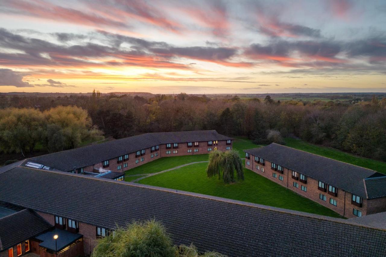 Delta Hotels By Marriott Peterborough Eksteriør billede