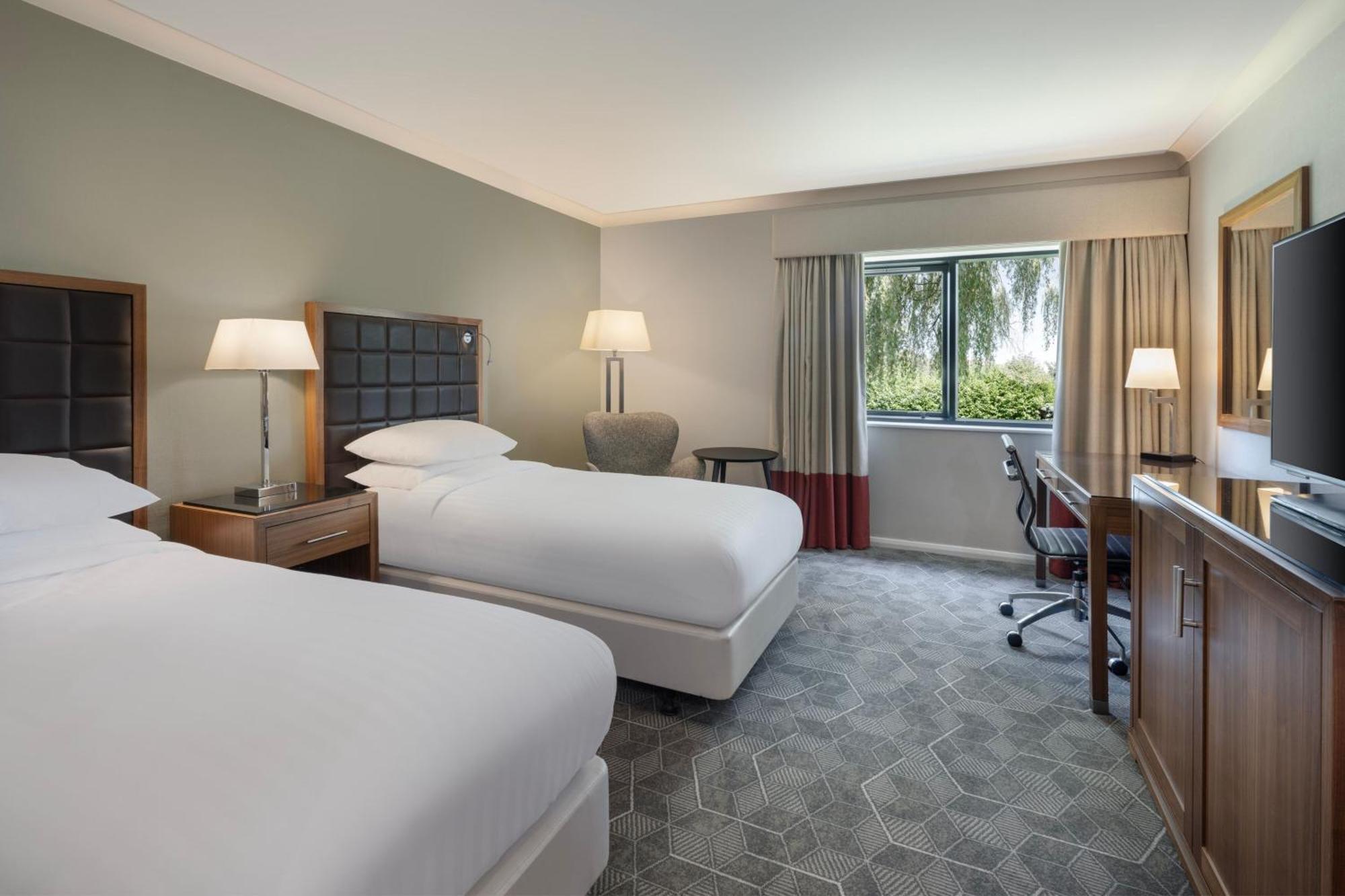 Delta Hotels By Marriott Peterborough Eksteriør billede