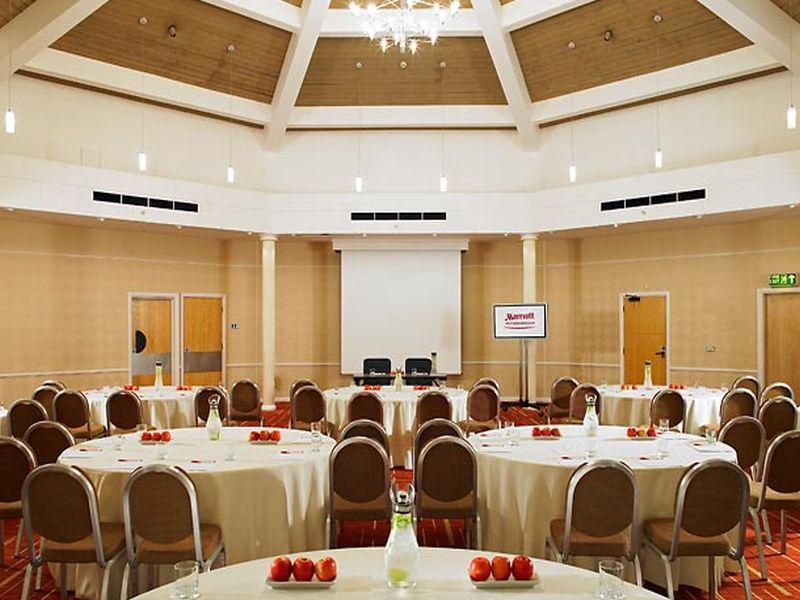 Delta Hotels By Marriott Peterborough Eksteriør billede
